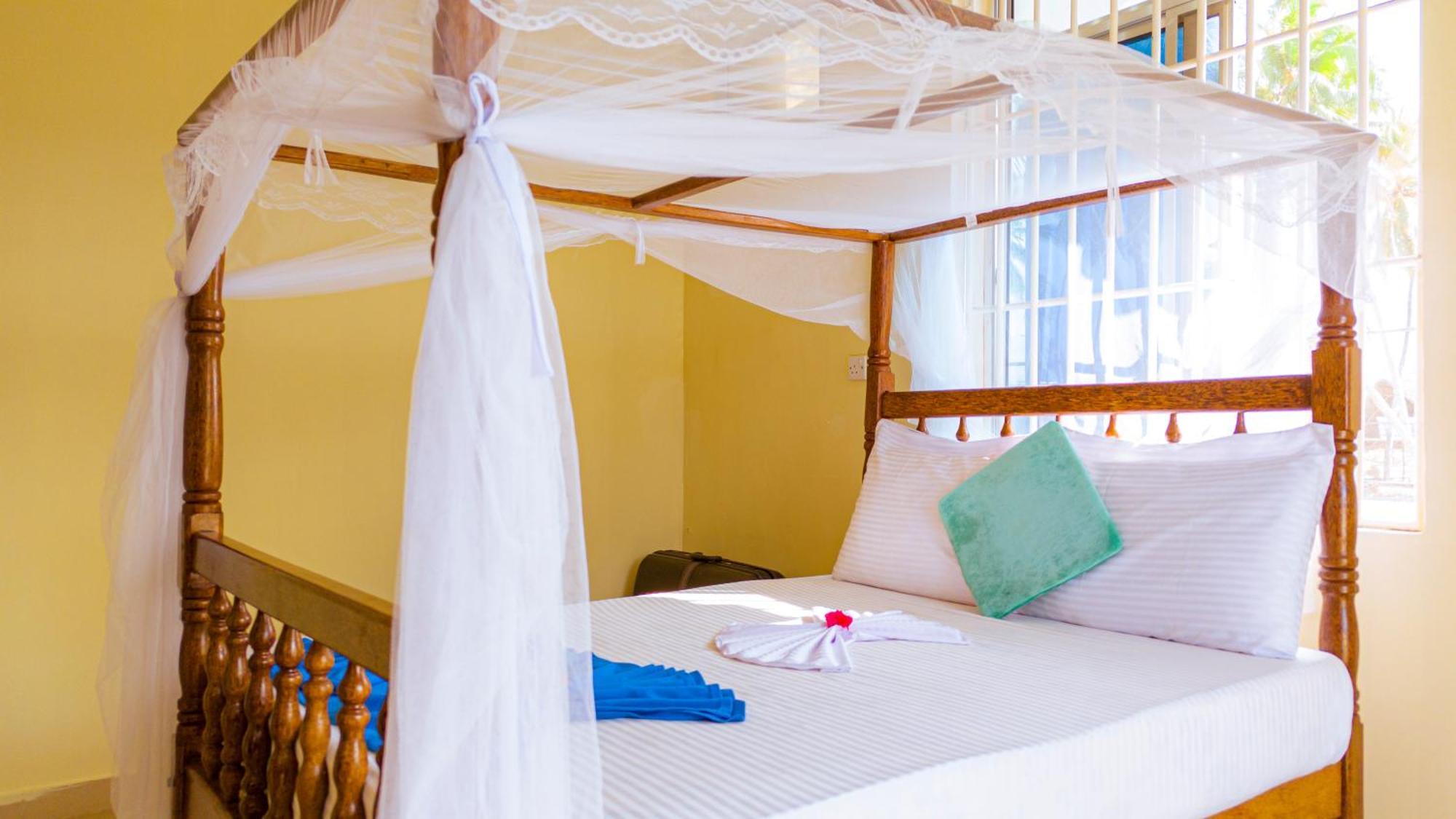 Sands Inn Hotel ปวานี มาชังกานี ภายนอก รูปภาพ