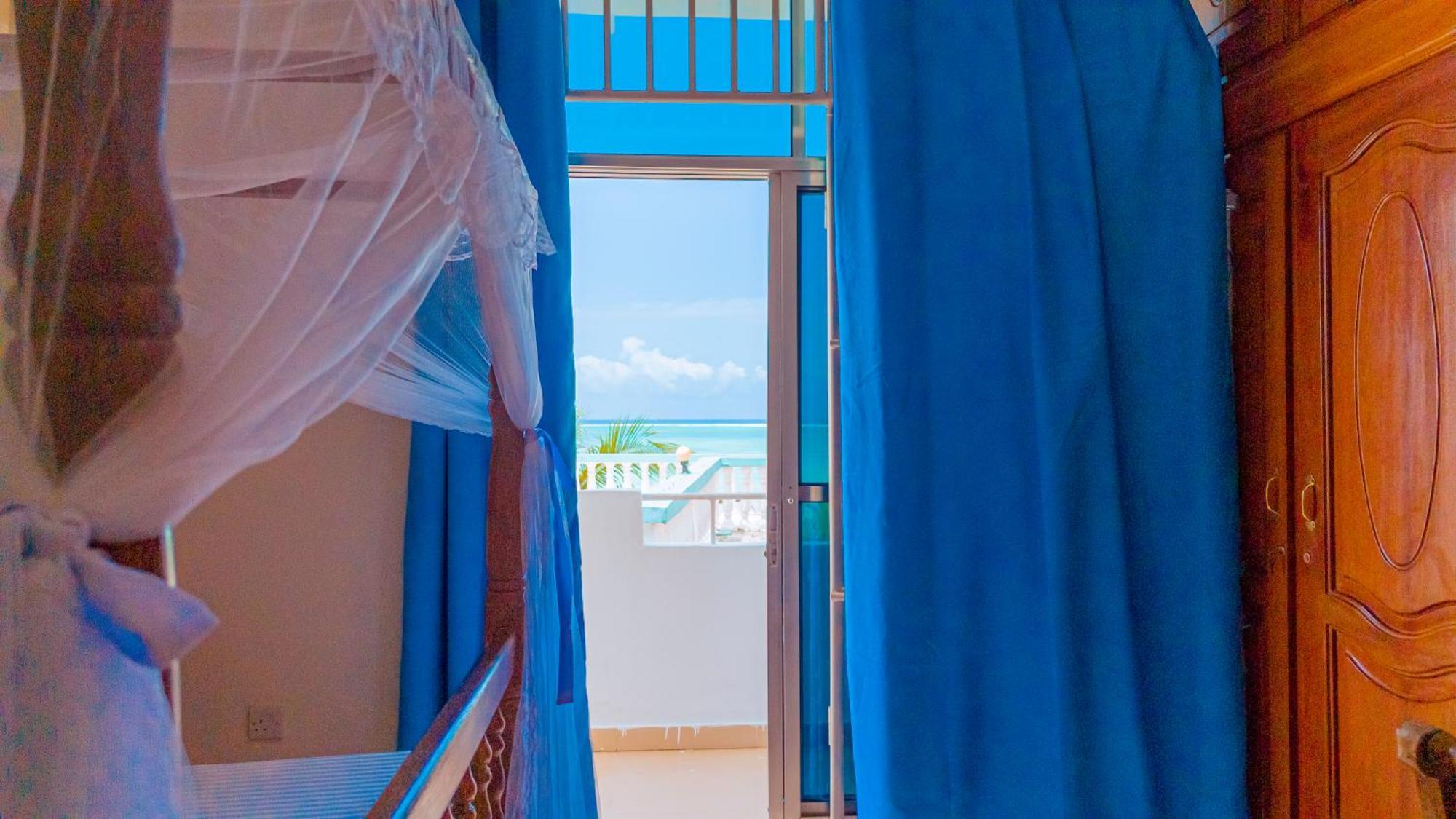 Sands Inn Hotel ปวานี มาชังกานี ภายนอก รูปภาพ